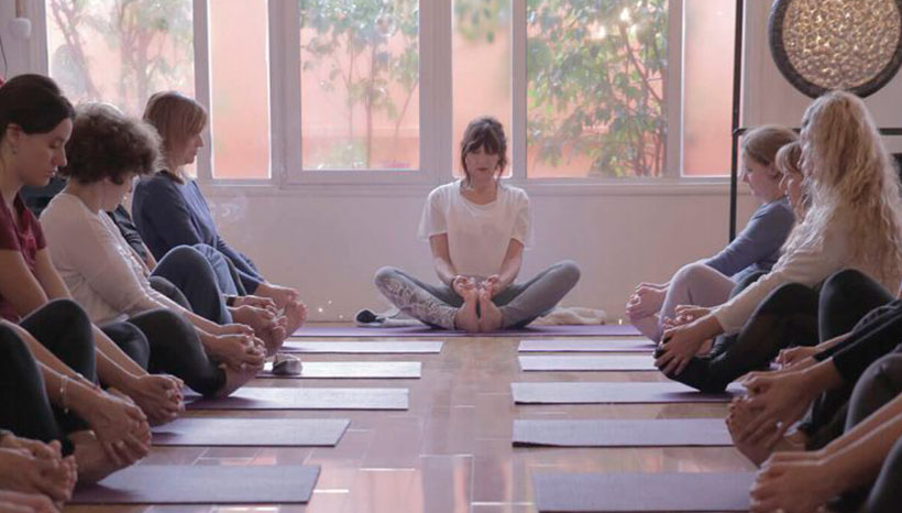 «El Yoga también es usar jeans»: cómo hacer del yoga una filosofía de vida cotidiana